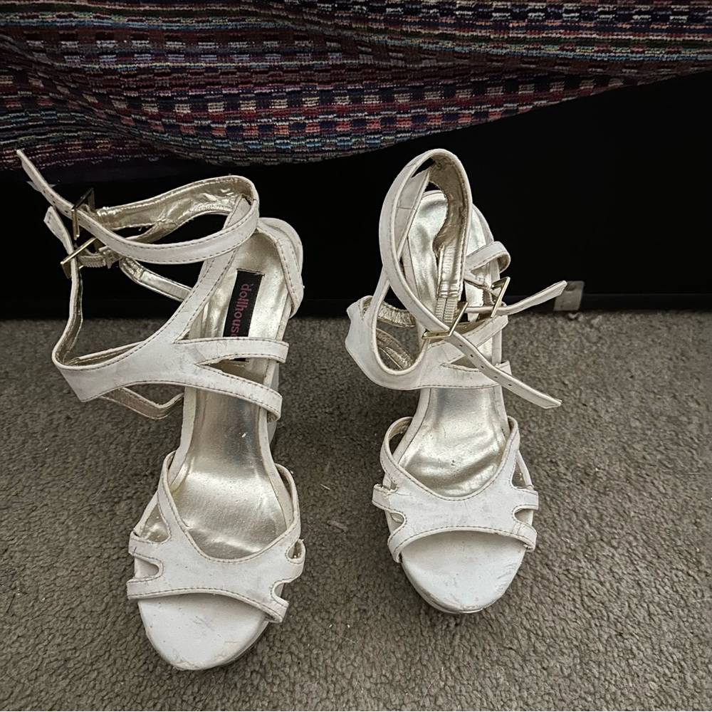 White and Gold Wedges